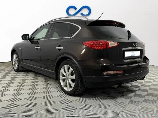 Infiniti